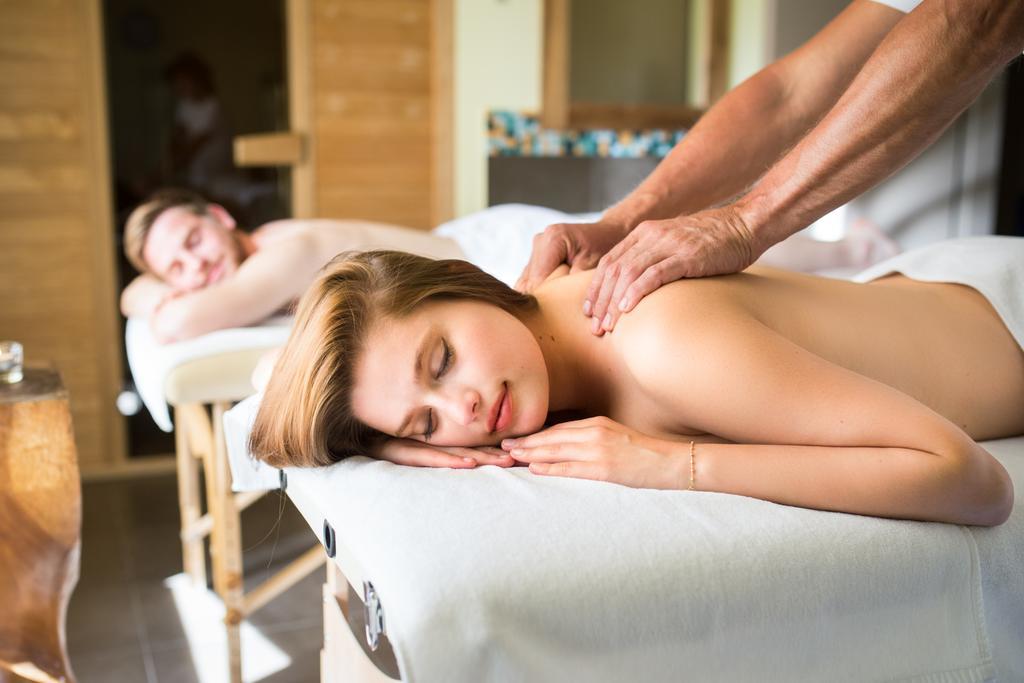 Wellness Hotel Happy Star Hnanice  Exteriör bild